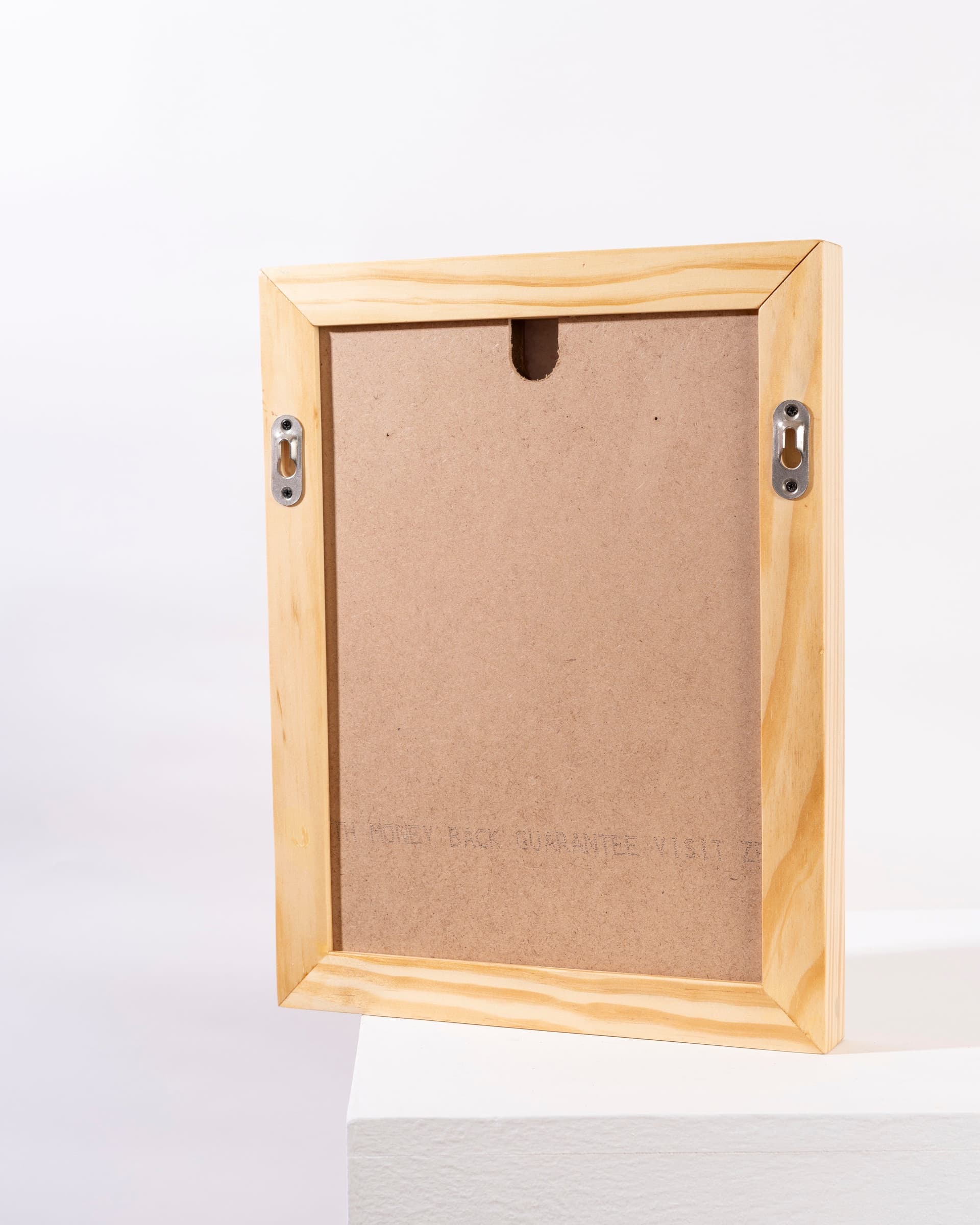 Magnetic Frame with storage space