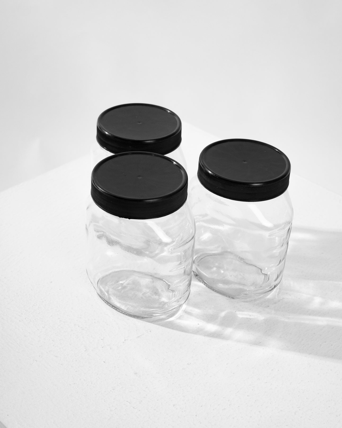 Oval Pantry Glass Jar black lid - 650ml