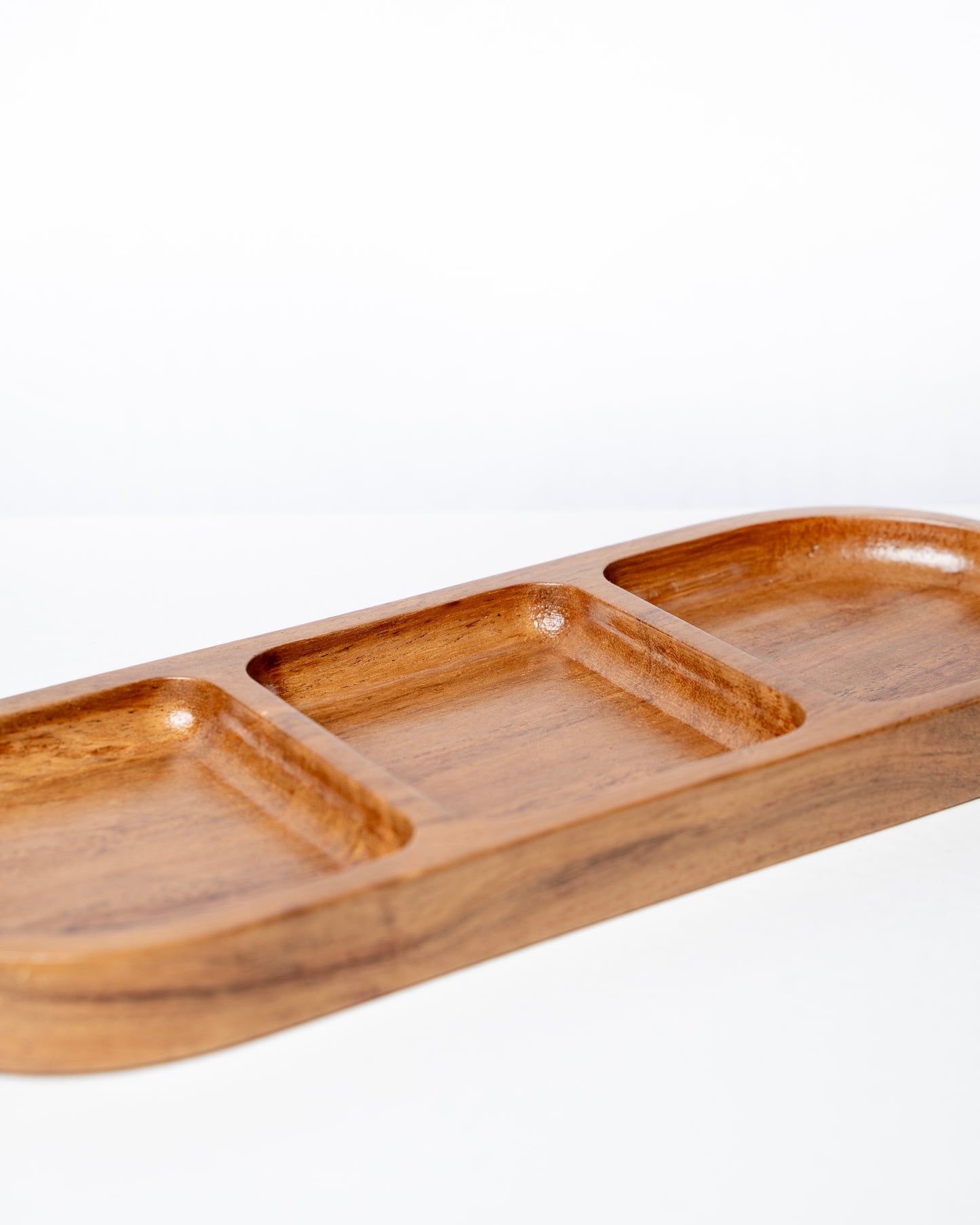 Modern wooden tray set