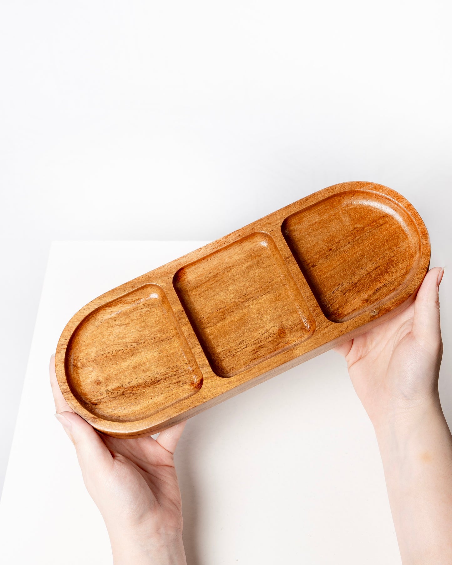 Modern wooden tray set