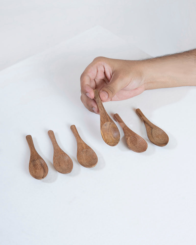 Jar wooden spoons