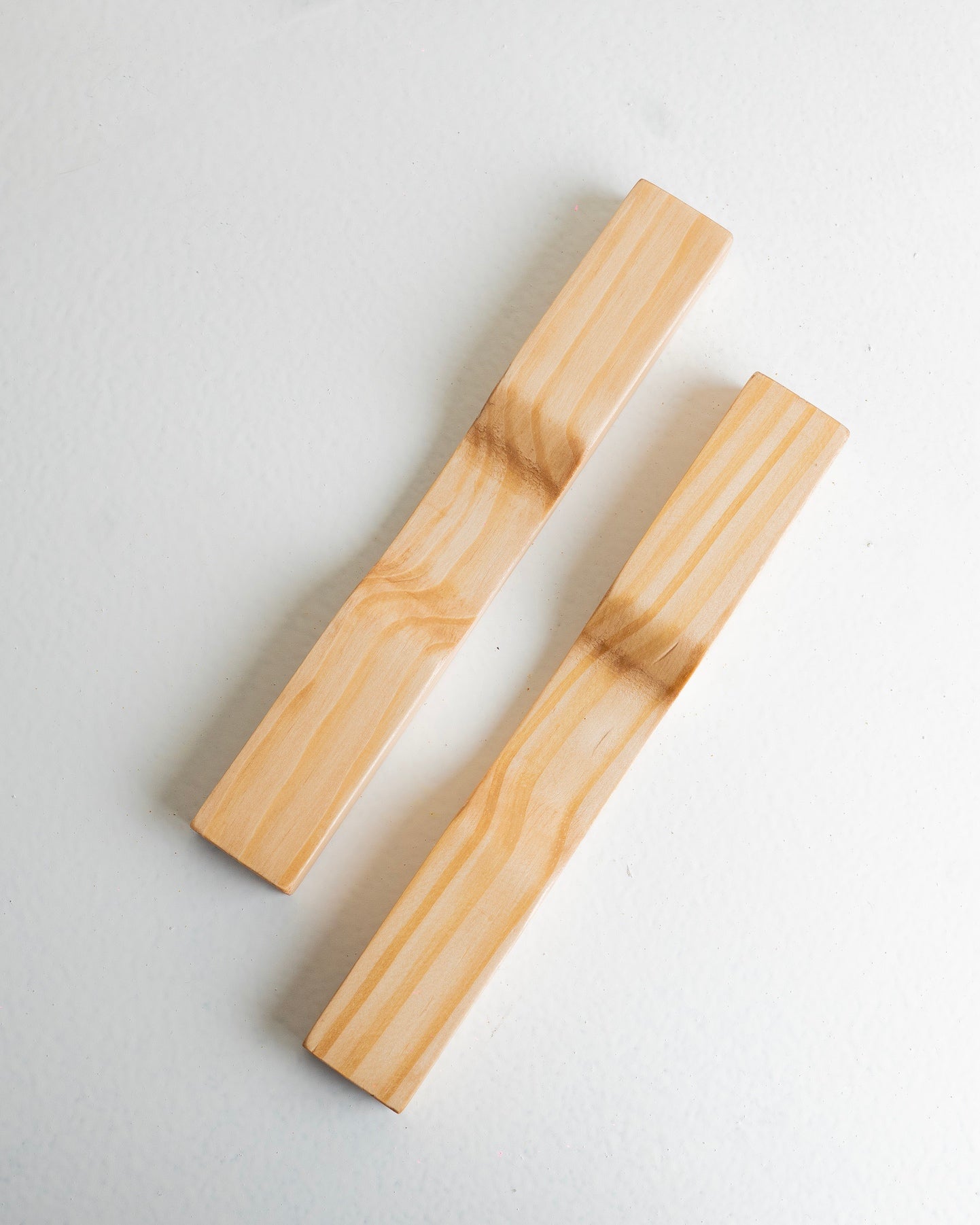 Magnetic Wooden Donga stand