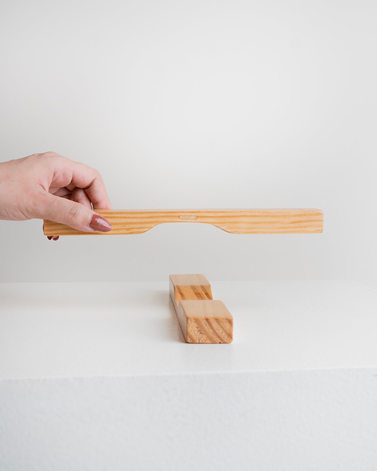 Magnetic Wooden Donga stand
